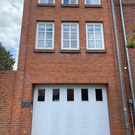 Altstadt Perle_ 15164 * Leer